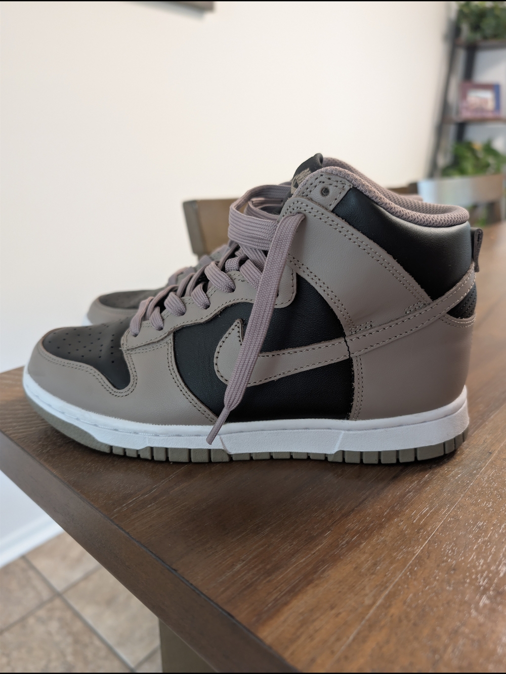 Nike Women's Dunks High Moonfossil - Picture 2 of 6